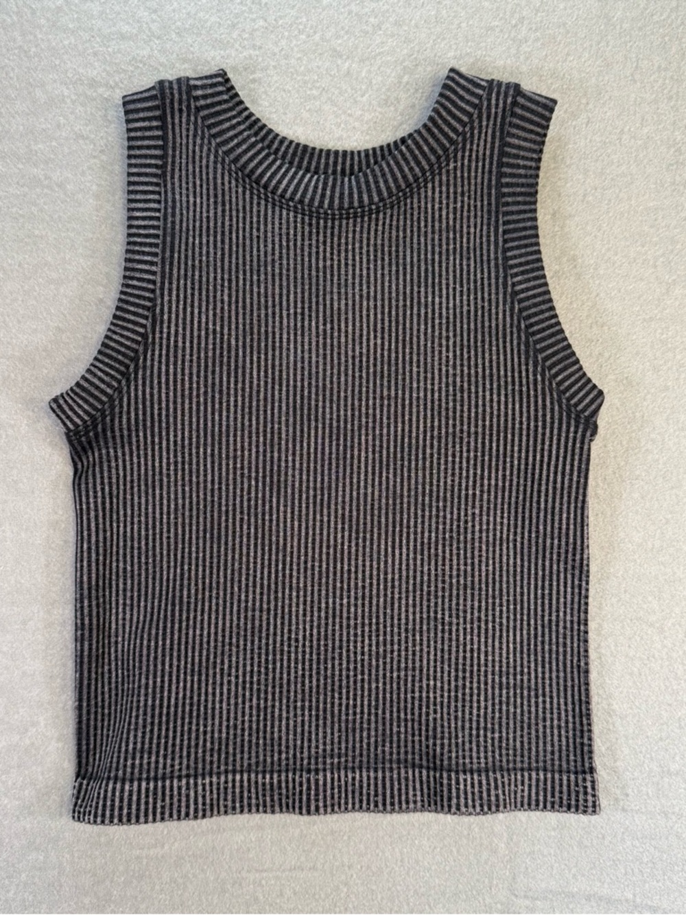 Aura Ribbed Crop Tank Charcoal Black Stretch Fitted S/M
